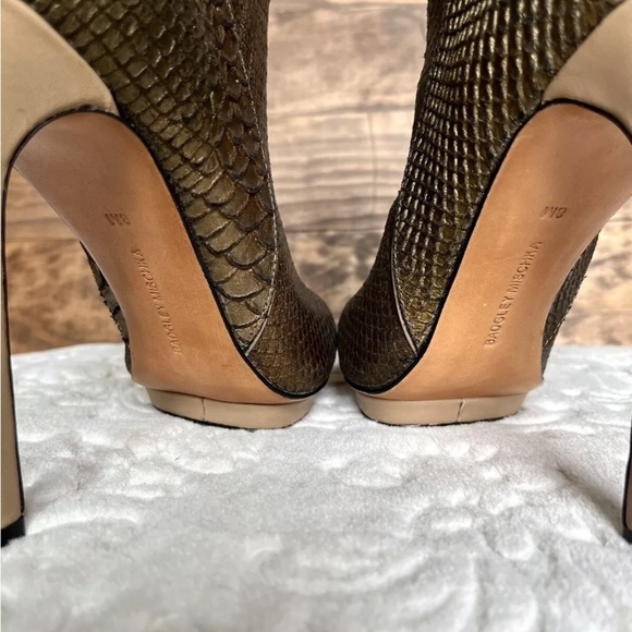 Badgley Mischka Fido Snake Print Embossed High Heels Booties 8M Bronze Wedding - Picture 11 of 16
